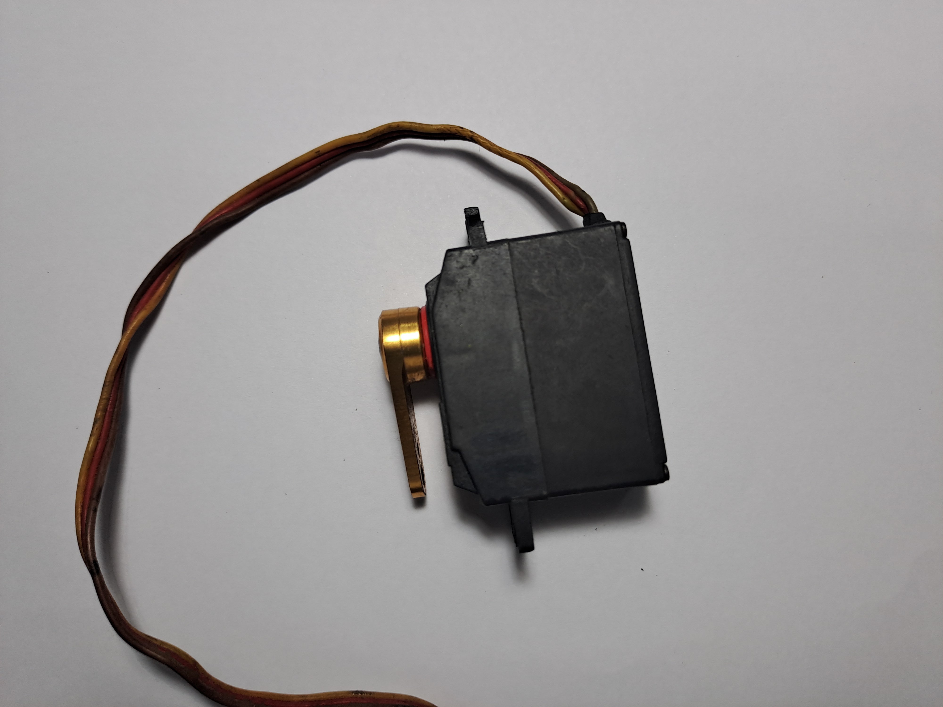 FI TEC FS9650 MICRO SERVO PLASTIC GEAR 25G PRE-OWNED