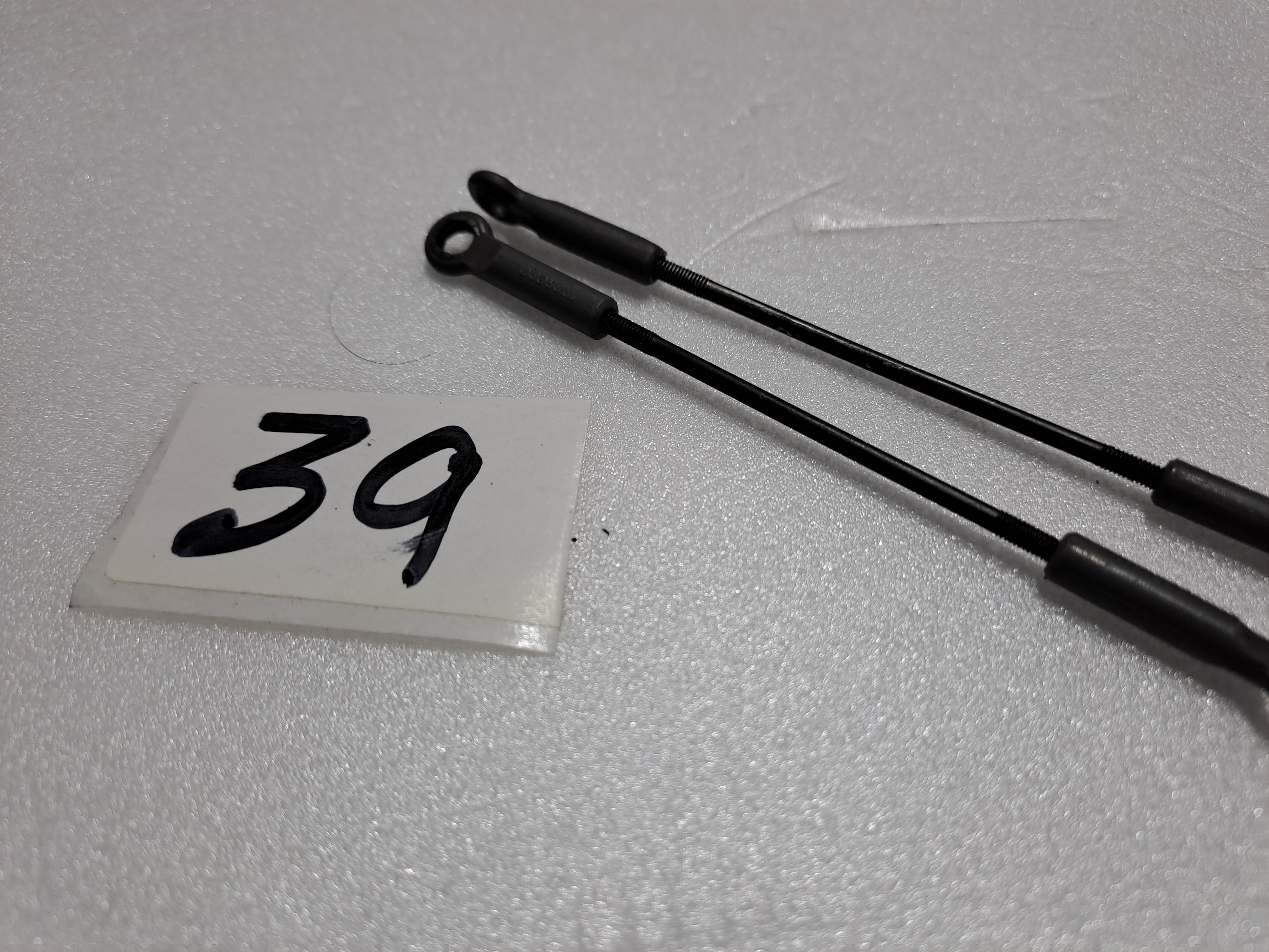 BALL LINK PACK OF 2 FOR 600 SIZE HELICOPTER 2MMX65MM RODPRE OWNED QUALITY