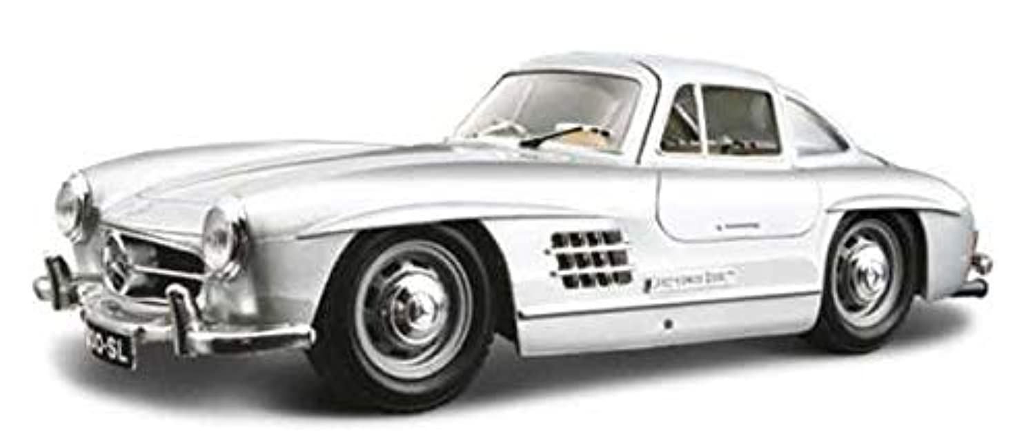 BBURAGO MERCEDES BENZ 300 SL (1954) 1:64 SCALE DIECAST CAR (WHITE)