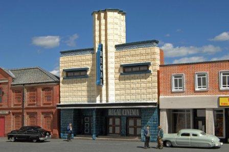 N SCALE REGAL CINEMA