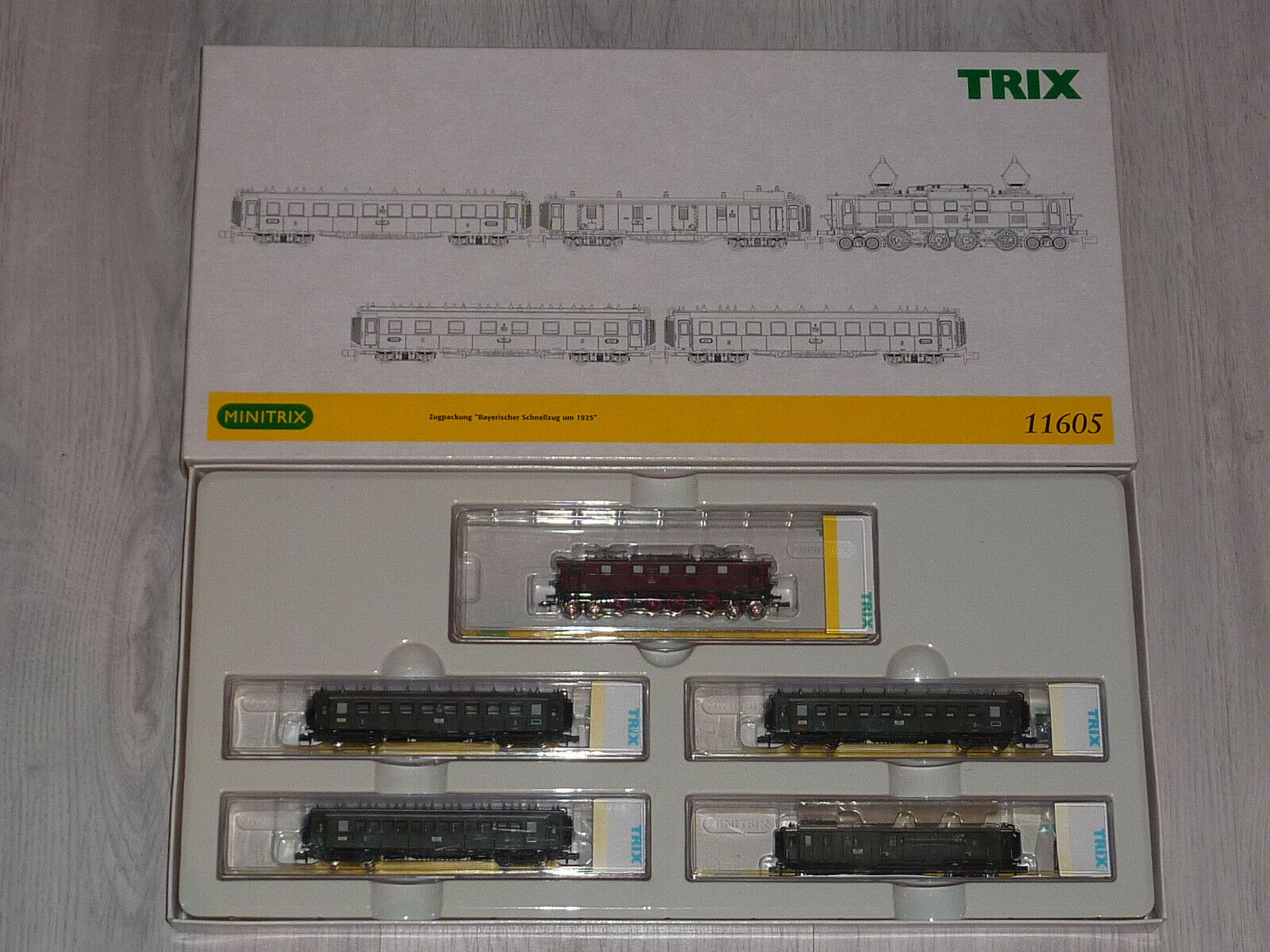 TRIX N SCALE TRAIN 11605 SET OF 5PCS