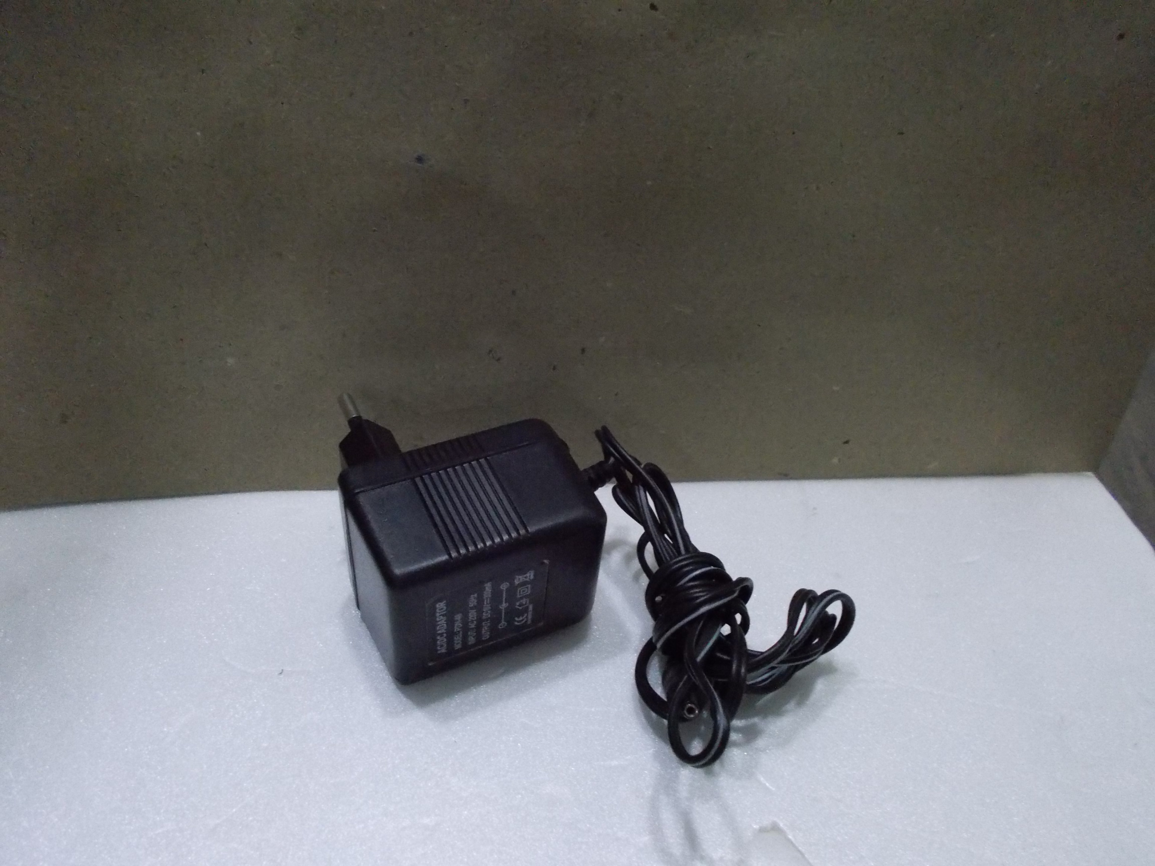 AC/DC ADAPTOR 6V 300MA