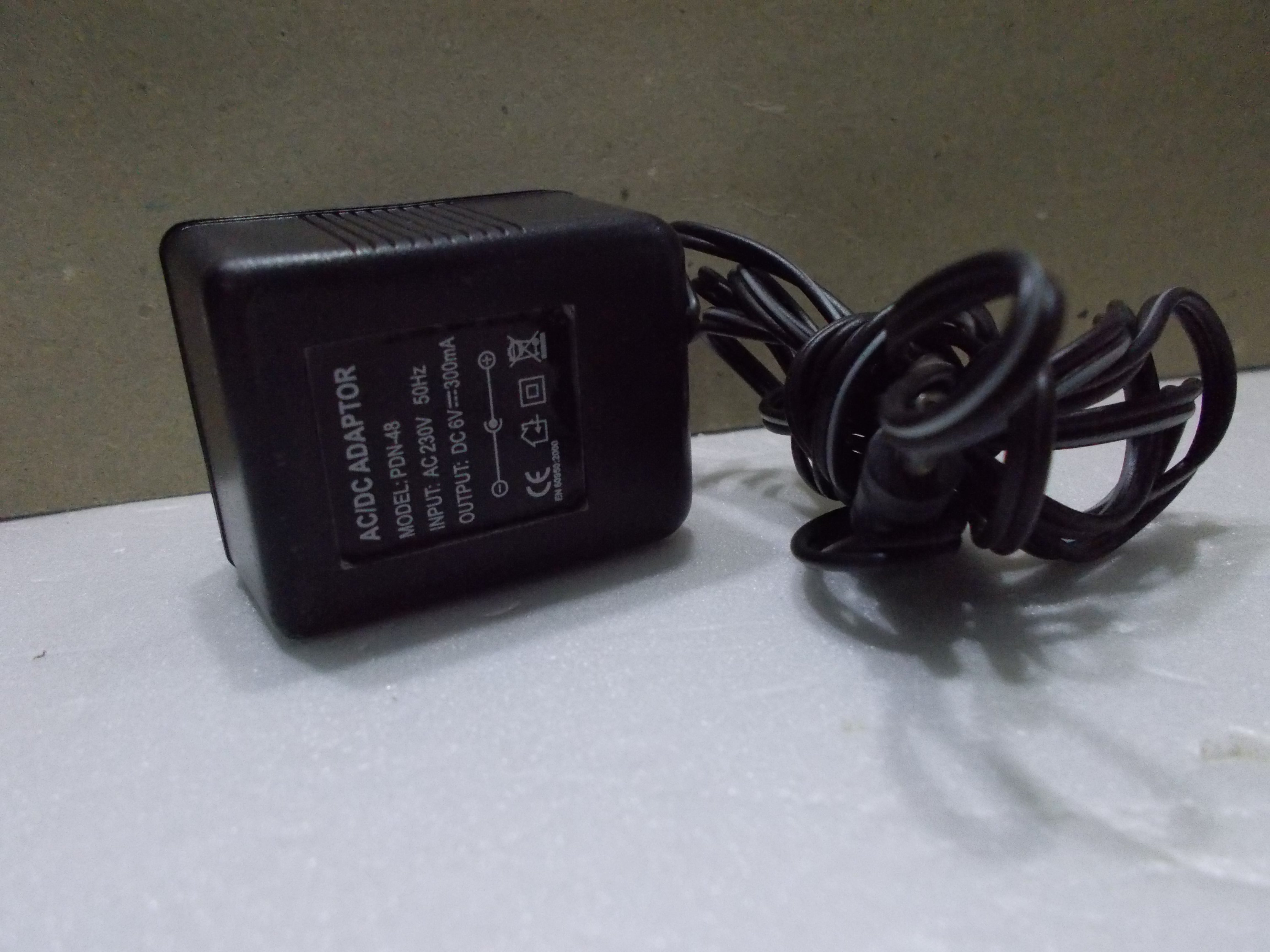 AC/DC ADAPTOR 6V 300MA